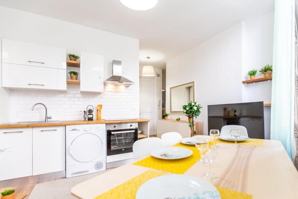 Bel appartement Type T3 refait a neuf Marseille Extérieur photo